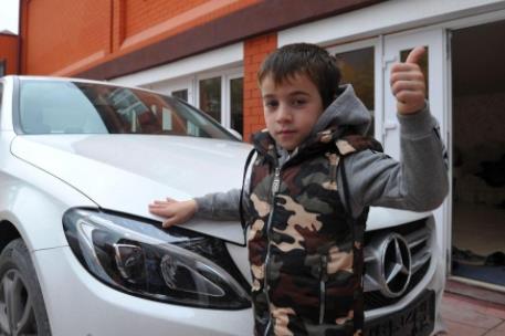 连做4105个俯卧撑:一个5岁男童怎么做的厉害了我的哥 连做4105个俯卧撑:一个5岁男童怎么做的厉害了我的哥