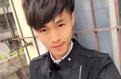 许华升个人资料简介:网红许华升哪里人及作品和成长史 许华升个人资料简介:网红许华升哪里人及作品和成长史