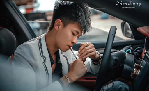 揭网红许华升是富二代吗:详细了解许华升是个什么样的人 揭网红许华升是富二代吗:详细了解许华升是个什么样的人