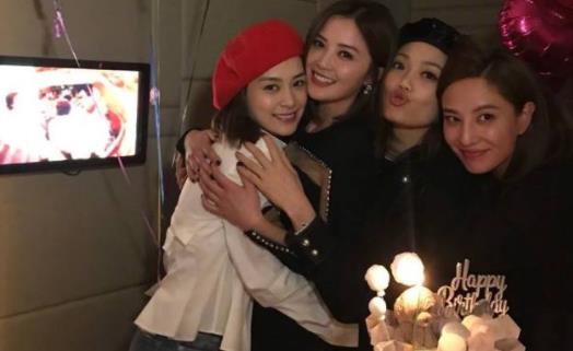 阿娇为阿Sa庆生:16年友情人人称羡(图) 阿娇为阿Sa庆生:16年友情人人称羡(图)