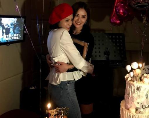 阿娇为阿Sa庆生:16年友情人人称羡(图) 阿娇为阿Sa庆生:16年友情人人称羡(图)