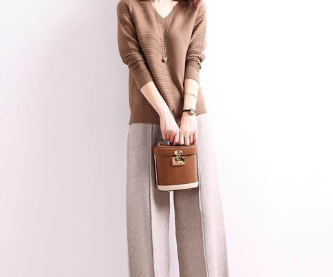 阔腿牛仔裤2018:裤腿够宽才够时髦(超有范) 阔腿牛仔裤2018:裤腿够宽才够时髦(超有范)