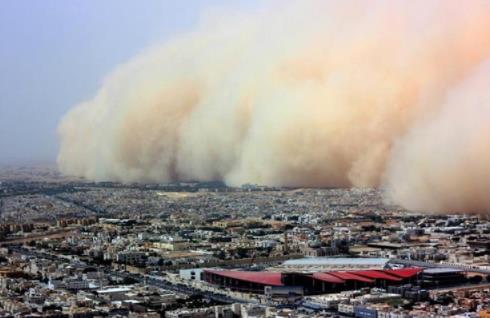 沙尘暴侵袭悉尼:沙尘暴图片末日的景象(图) 沙尘暴侵袭悉尼:沙尘暴图片末日的景象(图)