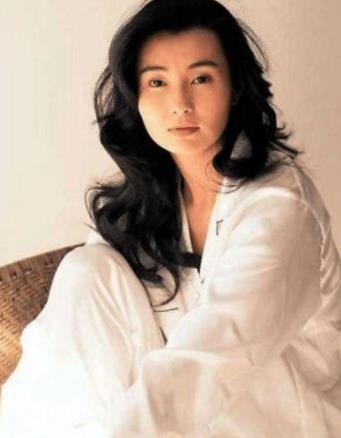 张曼玉近照暴瘦:身材纤瘦张曼玉曾经的美艳容貌 张曼玉近照暴瘦:身材纤瘦张曼玉曾经的美艳容貌