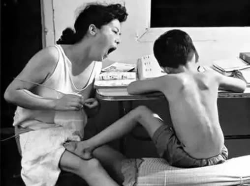 大学生捅死妈妈:刻意注重教育却忽略了孩子心里健康 大学生捅死妈妈:刻意注重教育却忽略了孩子心里健康