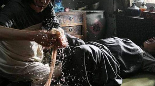 古代孕妇生产时为何都要烧开水?(热水的作用) 古代孕妇生产时为何都要烧开水?(热水的作用)