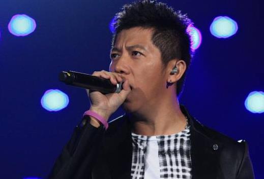 胡海泉发声是怎么回事：因陈羽凡吸毒被抓十连问网友心疼