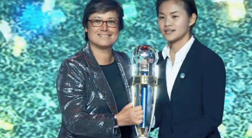 王霜亚洲足球小姐：中国的骄傲（图）