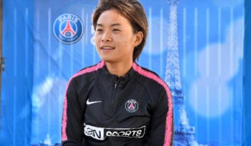 王霜亚洲足球小姐：中国的骄傲（图）