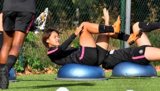 王霜亚洲足球小姐：中国的骄傲（图）