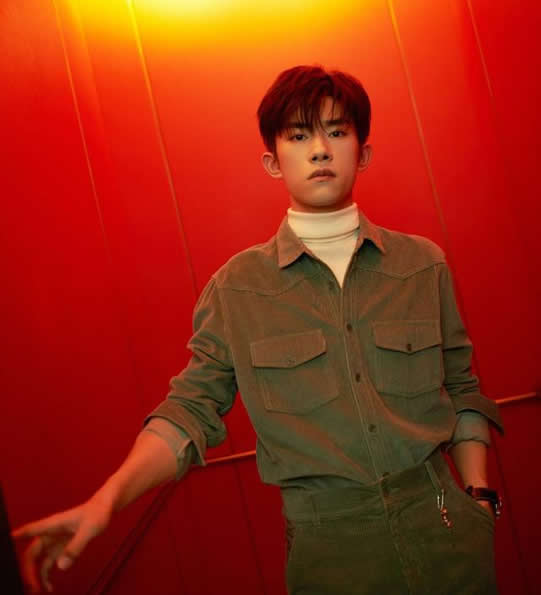 易烊千玺成人礼：2018易烊千玺燚s成人礼寓意解读