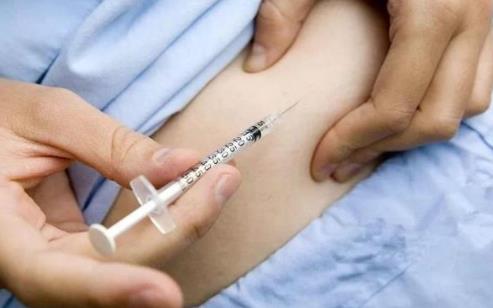 少女血液变粉红色是怎么回事：解读血液变粉红的详情