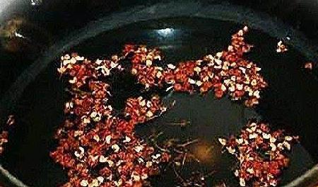 用什么泡脚好：分享一些日常健康泡脚实用方法