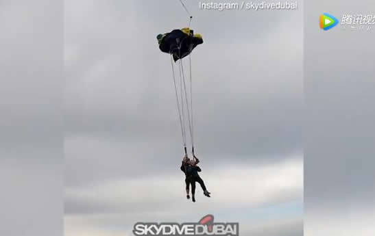 老奶奶高空跳伞：人生最后一个愿望圆满了（图）