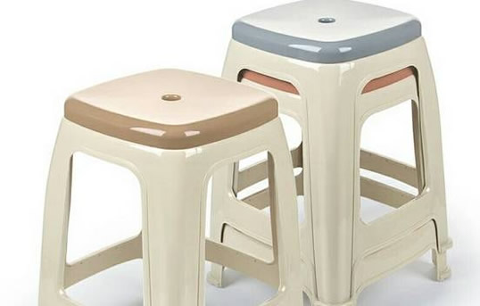 塑料凳子上的小圆孔原来有这用途(小圆孔4大作用) 塑料凳子上的小圆孔原来有这用途(小圆孔4大作用)