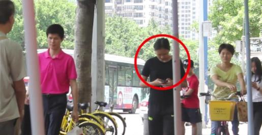 走路看手机致人身亡:具体情况及有什么样的处罚 走路看手机致人身亡:具体情况及有什么样的处罚