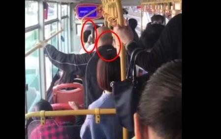 未让座被大爷骂哭是什么情况：大爷倚老卖老让人恨