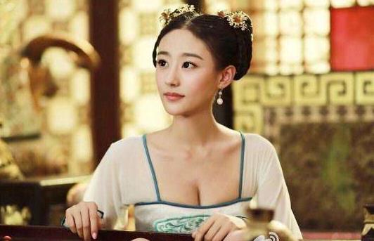 关雪盈资料简介及演艺经历：关雪盈家庭背景私生活照片