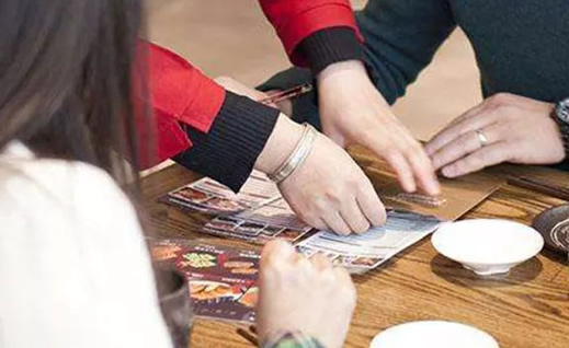 饭店点完餐后为何着急收走菜单（网友经历分享）