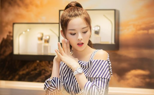 杨超越遭质疑事件：火箭少女101杨超越遭质疑原因