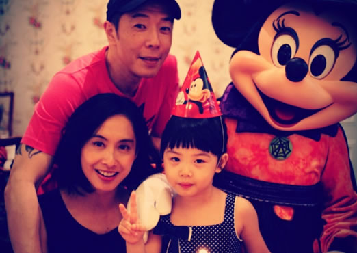 朱茵这样教女儿是什么情况：朱茵为什么要教女儿说了什么