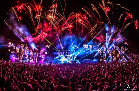 玛丽黛X Creamfields奶油田:用最完美的妆容上演 玛丽黛X Creamfields奶油田:用最完美的妆容上演