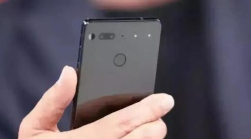 遭偷拍配猥琐点评是什么情况：拍隐私发布真相让人气愤