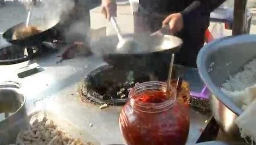 弃30万年薪卖炒饭是什么情况:背后真相让人暖心有爱 弃30万年薪卖炒饭是什么情况:背后真相让人暖心有爱