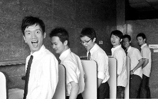 最牛毕业照：牛不牛图片展示给你看（组图）