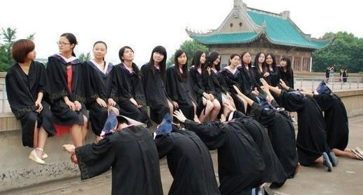 最牛毕业照：牛不牛图片展示给你看（组图）