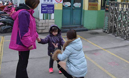 幼儿园家长扮人贩详情始末:孩子单纯安全教育很重要 幼儿园家长扮人贩详情始末:孩子单纯安全教育很重要