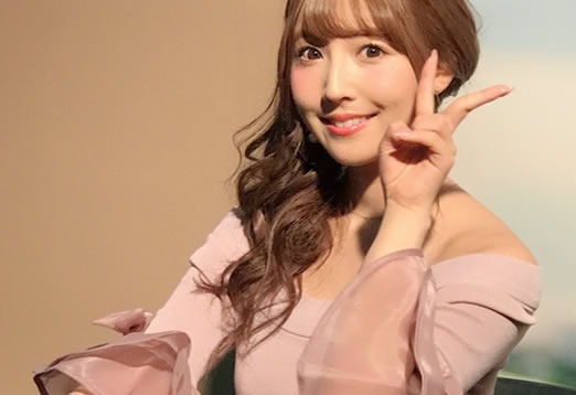 三上悠娅亚资料简介：人气美女三上悠娅亚最新作品图片