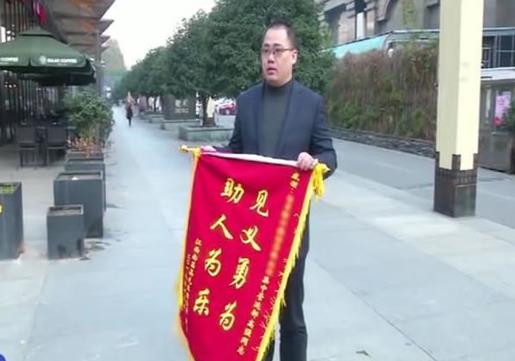 肇事逃逸真相暖心是什么情况：暖心有爱这就是真相