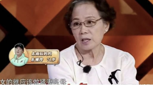 朱雨辰恋情公开亲密照:朱雨辰女友是谁及恋爱经历 朱雨辰恋情公开亲密照:朱雨辰女友是谁及恋爱经历