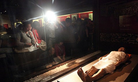 马王堆汉墓女尸图片:千年女尸复原图片这个样子 马王堆汉墓女尸图片:千年女尸复原图片这个样子