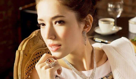 许玮甯被曝已结婚是什么情况：老公是谁许玮甯又是谁资料