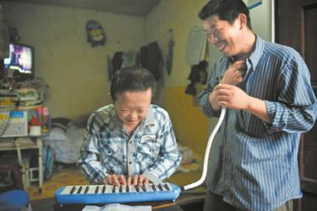 保鲜膜男孩18岁了是什么情况:保鲜膜男孩事件始末 保鲜膜男孩18岁了是什么情况:保鲜膜男孩事件始末