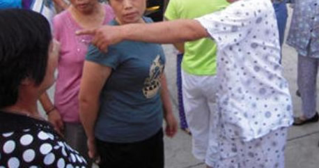 大妈吵架被气死诊断结果:吵架被气死责任该谁担 大妈吵架被气死诊断结果:吵架被气死责任该谁担