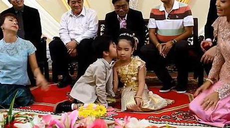 6岁龙凤胎结婚是什么情况：前世恋人今生结缘（图）