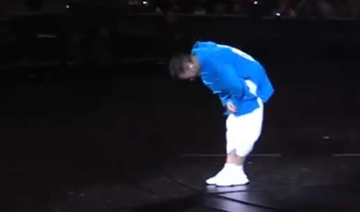 刘德华哭着道歉具体详情：为什么要道歉刘德华怎么了