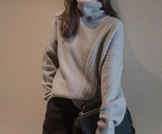 冬季必备时尚百搭单品：出街女人穿大衣才最有气质