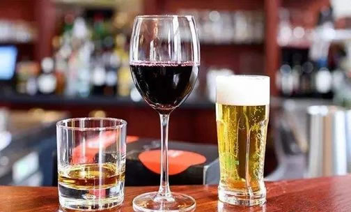 男子年会饮酒死亡真相是什么:男子年会饮酒死亡原因始末 男子年会饮酒死亡真相是什么:男子年会饮酒死亡原因始末