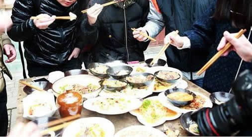 一位村民吃庖汤肉身亡：这就是真相杀猪宴饮酒致使