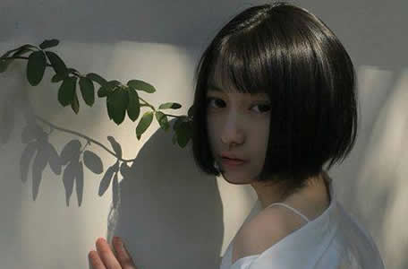 2019减龄发型流行发型预测：减龄女生短发发型图