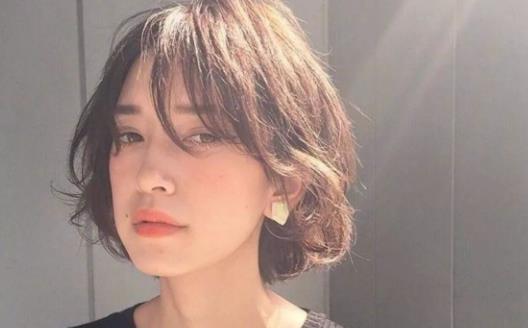 2019年流行的短发趋势：时髦短发图片欣赏