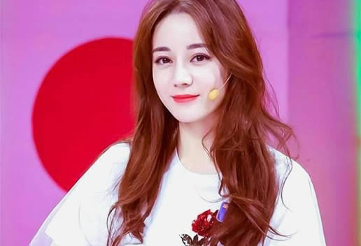 迪丽热巴年会表演什么情况:迪丽热巴年会表演了什么 迪丽热巴年会表演什么情况:迪丽热巴年会表演了什么