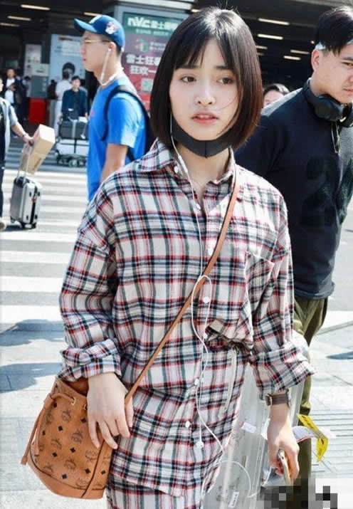 路人镜头下的女明星:路遇女明星素颜的样子 路人镜头下的女明星:路遇女明星素颜的样子