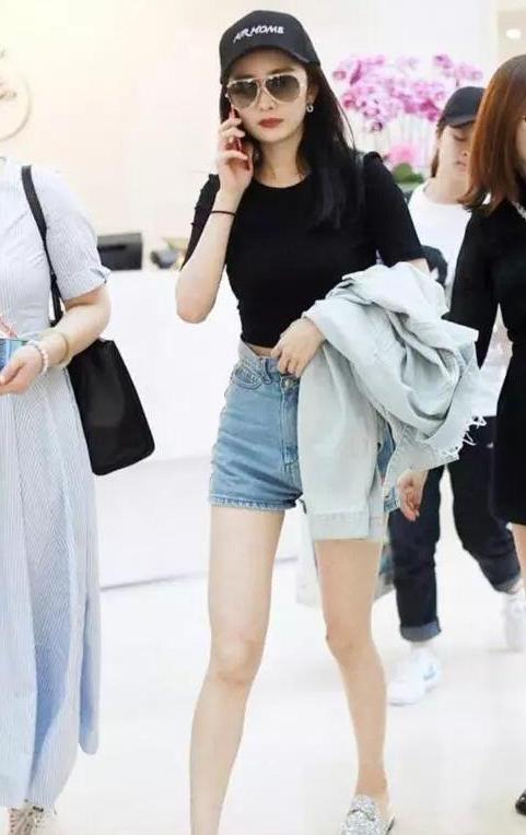 路人镜头下的女明星:路遇女明星素颜的样子 路人镜头下的女明星:路遇女明星素颜的样子