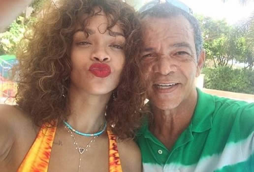 蕾哈娜起诉父亲是什么情况:为什么蕾哈娜怒告父亲 蕾哈娜起诉父亲是什么情况:为什么蕾哈娜怒告父亲