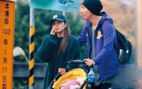 周渝民一家三口是什么情况:周渝民一家三口近照曝光 周渝民一家三口是什么情况:周渝民一家三口近照曝光